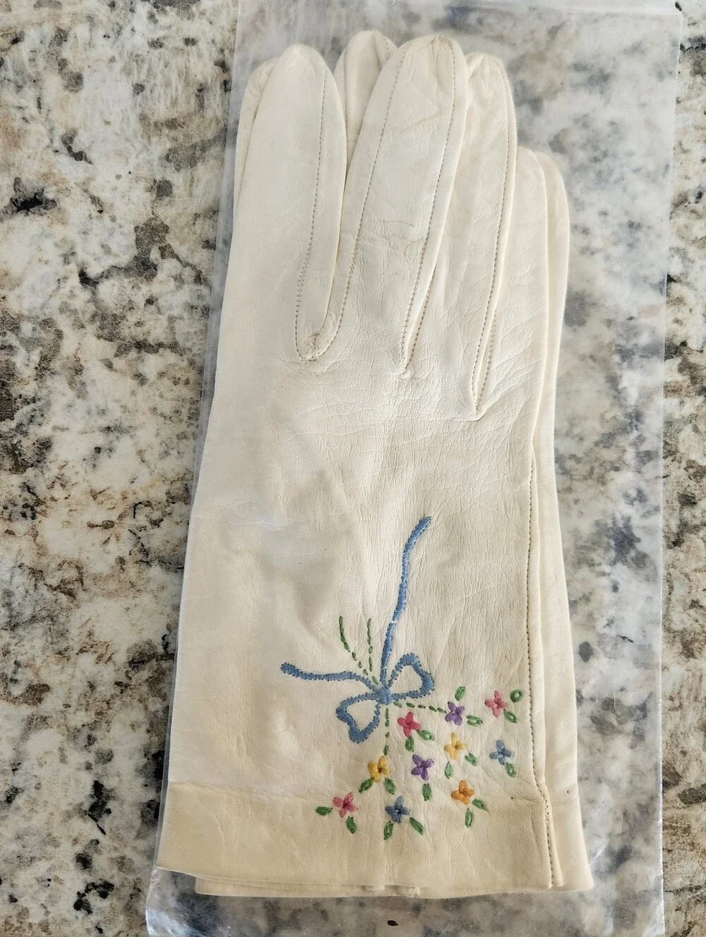 Madova Leather Gloves  Floral Embroidery Size 7 Firenze Italy